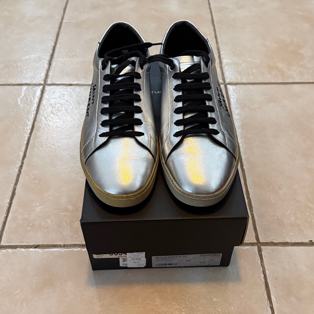 New Saint Laurent Metallic Leather Silver Sneakers - Picture 2 of 9